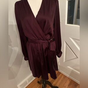 Express tie waist dress -burgundy